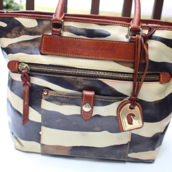 Dooney & Bourke Florentine tote bag - Picture 15 of 16